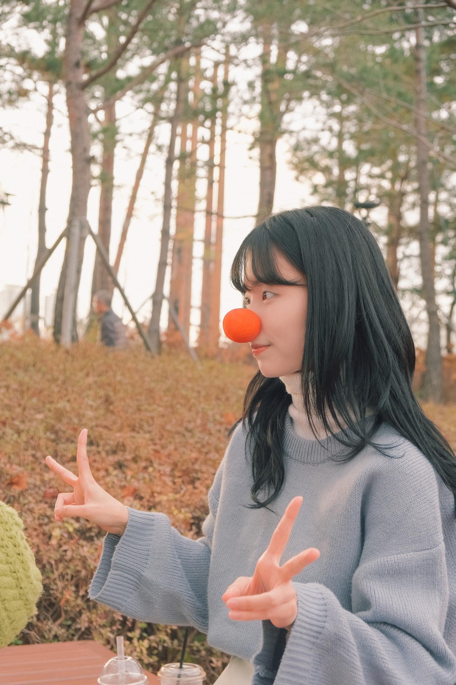 추억 가득한 공원 우정스냅 촬영