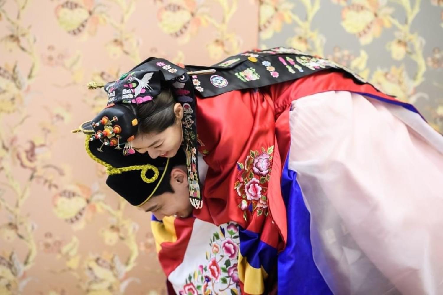 이스턴베니비스 폐백
